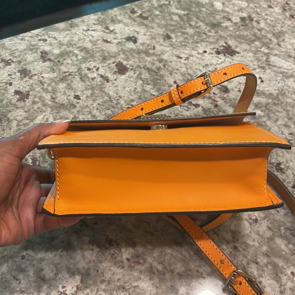 Authentic Dooney & Bourke Handbag - Picture 10 of 12